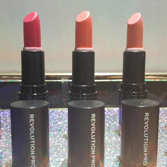 Revolution Pro Lipstick Collection Pinks - Picture 3 of 3